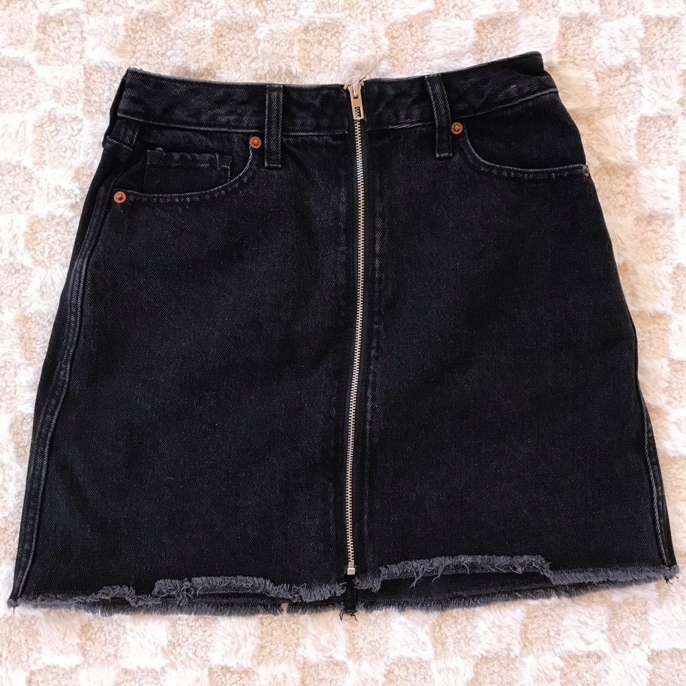 Abercrombie & Fitch Zip-Front Mini Skirt